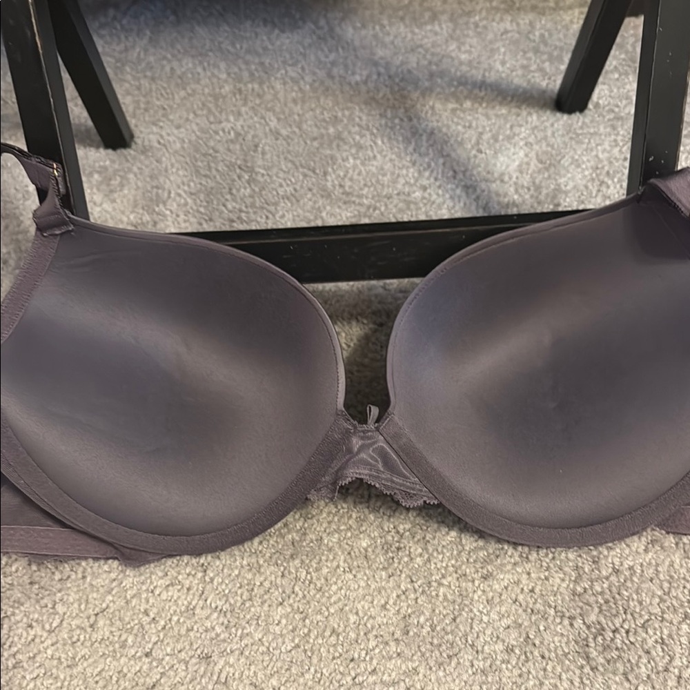Victoria's Secret Gray Lace Push-Up Bra - Picture 5 of 9